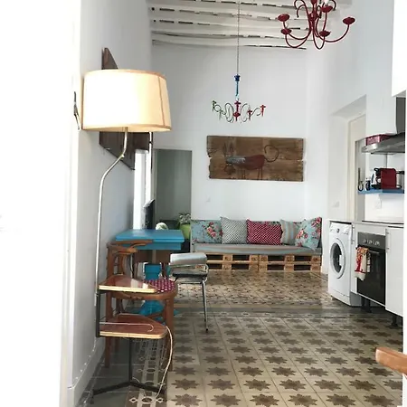 Apartamentos La Selva Apartment